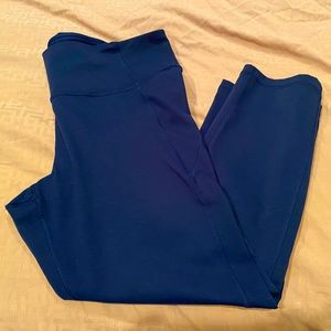 Navy UA capris
